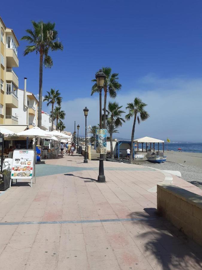 Beautiful Beachfront Newly Renovated 2 Bedroom Apartment With Swimming Pool And Garden سان لويس ذي سابينيل المظهر الخارجي الصورة